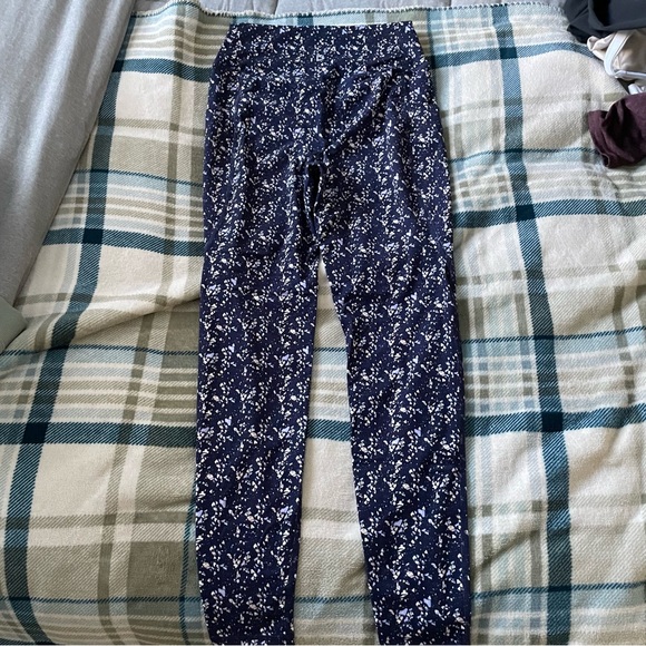 Buffbunny Collection Rosa Pocket Legging - Blue Terrazzo Print - Medium - Picture 2 of 8